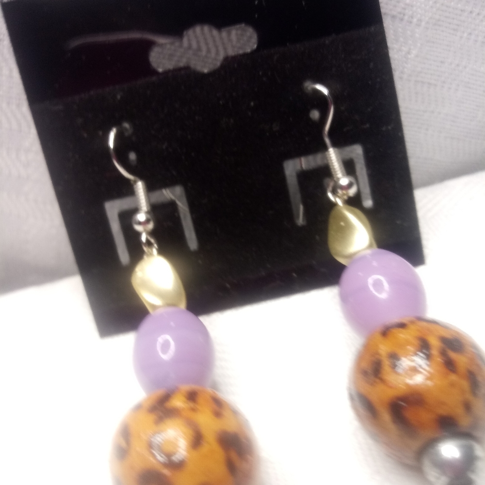 Jewelry - Picture 3 of 8